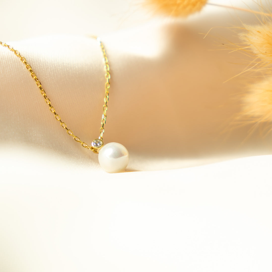 Margot Pearl Pendant Necklace